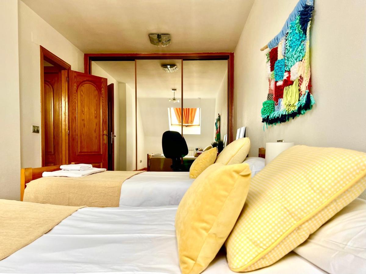 Housingleon - Conde Duplex Con Garaje Gratuito 아파트 외부 사진
